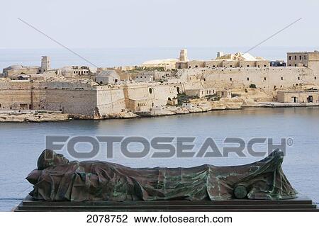 War Siege Memorial, Valletta, Malta View Large Photo Image Stock Image - War Siege Memorial, Valletta, Malta. Fotosearch