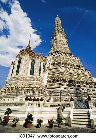 Stock Photo - Wat Arun. Fotosearch