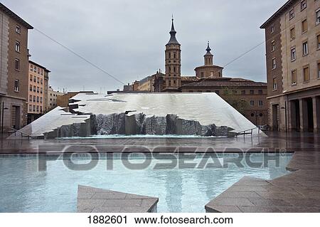 Waterfall In Plaza De Nuestra Señora Del Pilar; Zaragoza, Spain View Large Photo Image Stock Image - Waterfall In Plaza De Nuestra Señora Del Pilar; Zaragoza, Spain. Fotosearch