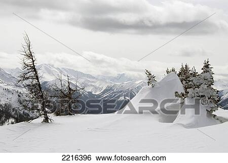 Stock Photograph - Winter Scene At Sunshine Ski Resort In The Canadian Rockies, Banff, Alberta, Canada. Fotosearch