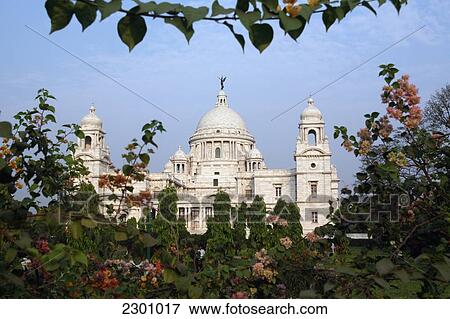 Within grounds of Victoria Memorial, a popular romantic place for dating couples. Calcutta / Kolkata, the capital of West Bengal State, India, Asia. View Large Photo Image Stock Photo - Within grounds of Victoria Memorial, a popular romantic place for dating couples. Calcutta / Kolkata, the capital of West Bengal State, India, Asia.. Fotosearch