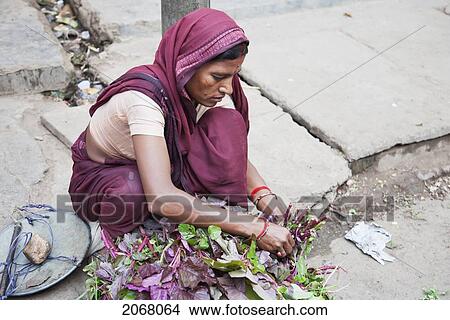 Picture - Woman At The Market, Bodhgaya, Bihar, India. Fotosearch