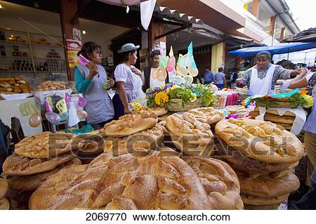 Women Selling Tortas De Comadres At The Jueves De Comadres Market During Carnaval Chapaco, Tarija, Bolivia View Large Photo Image Stock Image - Women Selling Tortas De Comadres At The Jueves De Comadres Market During Carnaval Chapaco, Tarija, Bolivia. Fotosearch