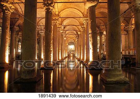 Stock Photo - Yerebatan Sarayi. Fotosearch