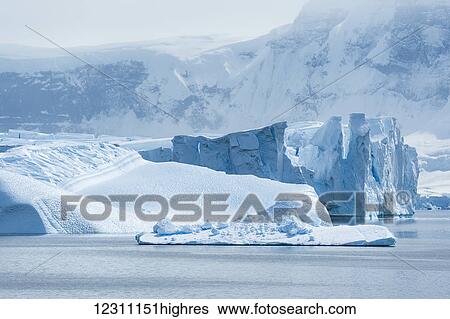 Stock Photograph - Antarctic icescape; Antarctica. Fotosearch