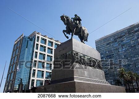 Artigas Monument On Plaza Independencia, Montevideo, Uruguay View Large Photo Image Stock Photo - Artigas Monument On Plaza Independencia, Montevideo, Uruguay. Fotosearch