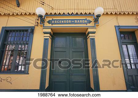 Picture - Ascensor Baron Funicular Elevator, Valparaiso, Valparaiso Region, Chile. Fotosearch