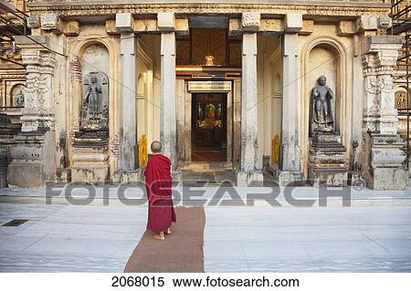 Stock Photography - Entrance To The Mahabodi Temple In The Early Morning, Bodhgaya, Bihar, India. Fotosearch