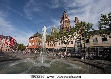 Stock Photograph - Fountain On The Hoefchen-Marktplatz, Mainz, Germany. Fotosearch