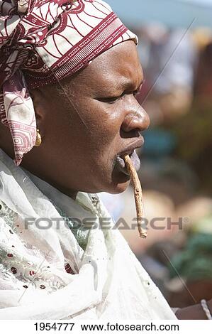 Fulani woman at the Monday Market, Djenne, Mali View Large Photo Image Stock Photo - Fulani woman at the Monday Market, Djenne, Mali. Fotosearch