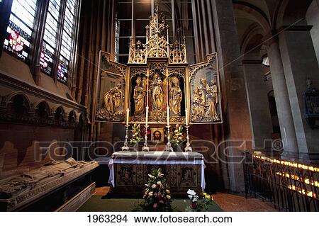 Picture - Gothic Altarpiece In The Mainzer Dom (Mainz Cathedral Or St. Martin's Cathedral), Mainz, Germany. Fotosearch