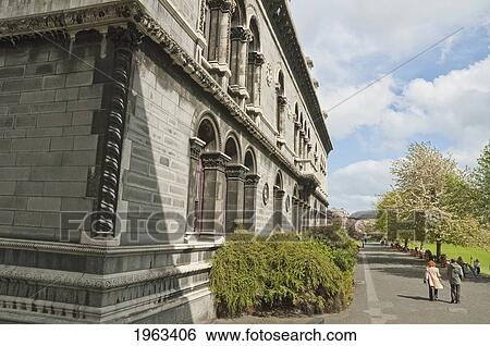 Graduates Memorial Building At Trinity College, Dublin, Ireland View Large Photo Image Stock Photograph - Graduates Memorial Building At Trinity College, Dublin, Ireland. Fotosearch