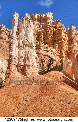 Stock Photograph - Hoodoos on the Queens Garden Trail, Bryce Canyon National Park; Utah, United States of America. Fotosearch