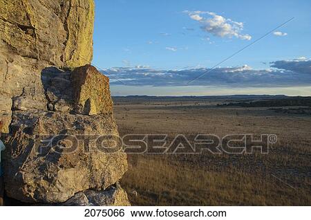 La Fenetre D'isalo Rock Formation, Isalo National Park, Fianarantsoa Province, Madagascar View Large Photo Image Stock Photograph - La Fenetre D'isalo Rock Formation, Isalo National Park, Fianarantsoa Province, Madagascar. Fotosearch