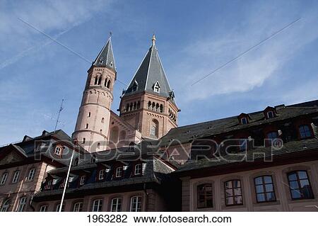 Stock Image - Mainzer Dom (Mainz Cathedral Or St. Martin's Cathedral), Mainz, Germany. Fotosearch