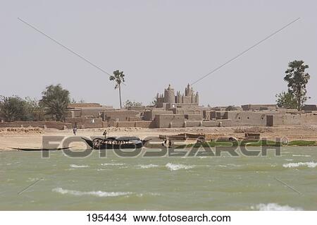 Picture - Mosque In A Village Along The Shores Of The Niger River Between Mopti And Lake Débo, Mali. Fotosearch