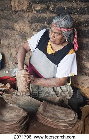 Stock Photograph - Old Pur. Fotosearch