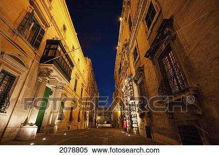 Palazzo Parisio And Auberge D'italie At Night, Valletta, Malta View Large Photo Image Stock Photography - Palazzo Parisio And Auberge D'italie At Night, Valletta, Malta. Fotosearch
