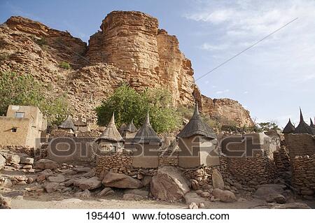 Stock Image - Panorama Of Tireli On The Bandiagara Escarpment, Mali. Fotosearch
