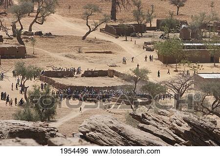 People Irelli Village, set in the Bandiagara Escarpment, Irelli, Mopti, Mali View Large Photo Image Stock Photograph - People Irelli Village, set in the Bandiagara Escarpment, Irelli, Mopti, Mali. Fotosearch