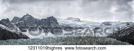 Pia Glacier in the Pia Fjord of the Beagle Channel in Tierra del Fuego; Chile View Large Photo Image Stock Photograph - Pia Glacier in the Pia Fjord of the Beagle Channel in Tierra del Fuego; Chile. Fotosearch