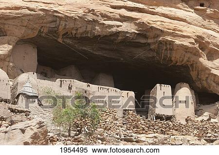 Stock Photography - Telem houses set in the Bandiagara Escarpment, Irelli, Mopti, Mali. Fotosearch