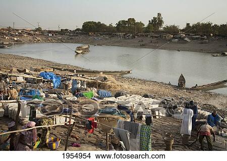 Picture - Timbuktu salt for sale in Mopti, Mali. Fotosearch