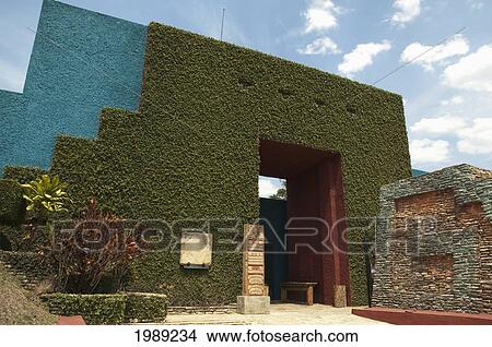 Picture - Tonina Site Museum, Chiapas, Mexico. Fotosearch