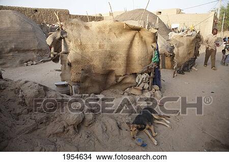 Picture - Tuareg tent, Timbuktu, Mali. Fotosearch