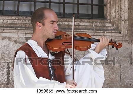 Stock Photography - Violinist, Dubrovnik, Dubrovnik-Neretva, Croatia. Fotosearch