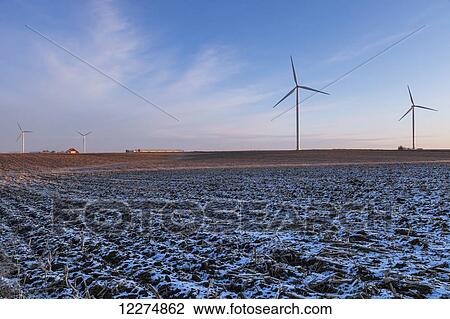 Stock Image - Wind turbines, near Edgewood; Iowa, United States of America. Fotosearch