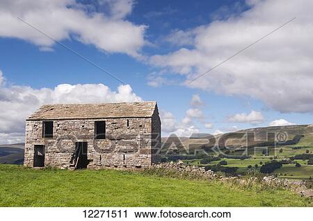 Traditional stone barn in Wenslydale laying unused and derelict; Yorkshire, England View Large Photo Image Stock Image - Traditional stone barn in Wenslydale laying unused and derelict; Yorkshire, England. Fotosearch