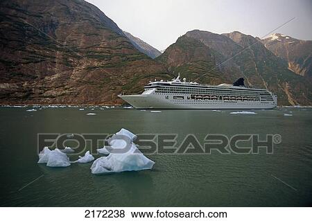 Norwegian Cruise Ship *Spirit* Tracy Arm Se Ak Summer W/Icebergs Fords-Terror Wildness View Large Photo Image Stock Photo - Norwegian Cruise Ship *Spirit* Tracy Arm Se Ak Summer W/Icebergs Fords-Terror Wildness. Fotosearch