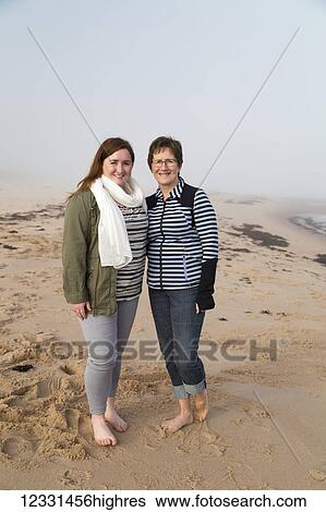 Stock Photograph - People-Families. Fotosearch