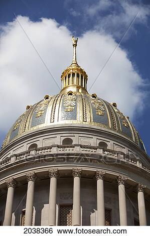 Stock Photograph - Dome Of The State Capitol, Charleston, West Virginia, Usa.. Fotosearch