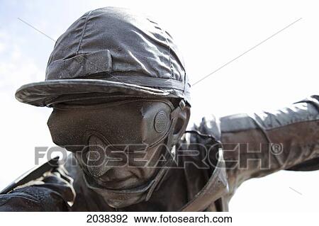 Stock Image - Jockey Statue In Thoroughbred Park, Lexington, Ky, Usa.. Fotosearch