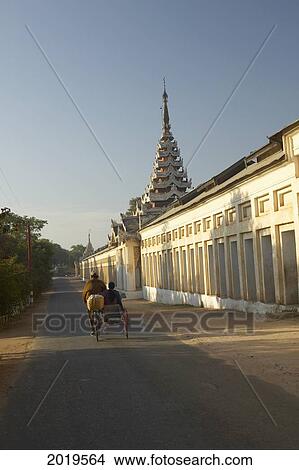 Picture - Road, Bagan, Myanmar (Burma). Fotosearch