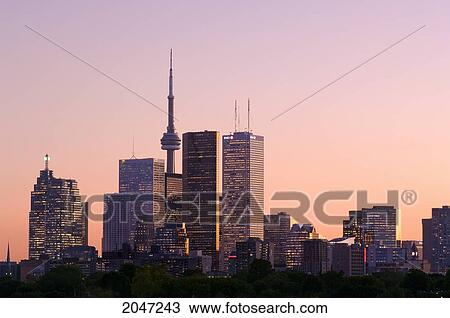 Toronto Skyline Looking West, Toronto, Ontario View Large Photo Image Stock Image - Toronto Skyline Looking West, Toronto, Ontario. Fotosearch