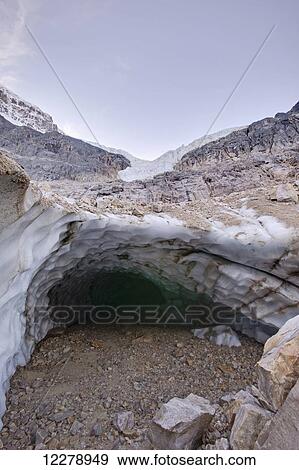 Stock Photo - Mount Edith Cavell and Angel Glacier; Alberta, Canada. Fotosearch