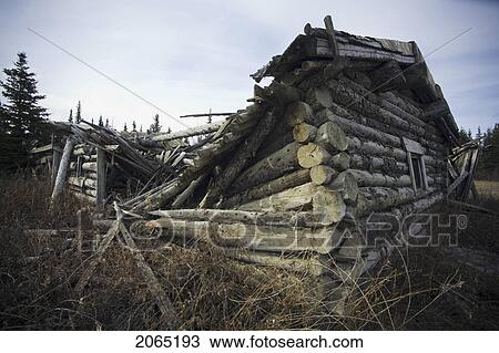 Stock Image - The Silver City Ghost Town Located Along The Alaska Highway In Kluane National Park; Several Old Cabins Remain Of What Used To Be An Detachment As Part Of An Early 1900S Gold Mining Rush On The Shores Of Kluane Lake.. Fotosearch