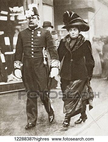 David Lloyd George, 1st Earl Lloyd-George of Dwyfor, 1863 1945, seen here with his first wife Dame Margaret Lloyd George, 1866 1941, ne Margaret Owen. David Lloyd George, British Liberal politician, statesman and Prime Minister of the United... View Large Photo Image Stock Photograph - David Lloyd George, 1st Earl Lloyd-George of Dwyfor, 1863 1945, seen here with his first wife Dame Margaret Lloyd George, 1866 1941, ne Margaret Owen. David Lloyd George, British Liberal politician, statesman and Prime Minister of the United.... Fotosearch