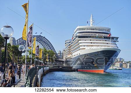 Picture - MS Queen Elizabeth moored in Sydney harbour; Sydney, Australia. Fotosearch
