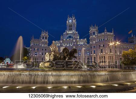 Plaza de Cibeles Palace at dusk; Madrid, Spain View Large Photo Image Stock Photograph - Plaza de Cibeles Palace at dusk; Madrid, Spain. Fotosearch