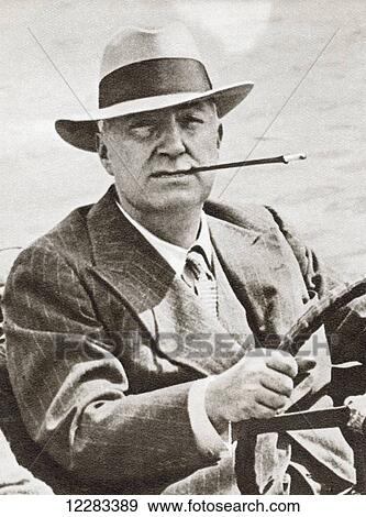 Richard Horatio Edgar Wallace, 1875 – 1932. English crime writer, journalist, novelist, screenwriter and playwright. From The Story of 25 Eventful Years in Pictures, published 1935. View Large Photo Image Stock Photo - Richard Horatio Edgar Wallace, 1875 – 1932. English crime writer, journalist, novelist, screenwriter and playwright. From The Story of 25 Eventful Years in Pictures, published 1935.. Fotosearch
