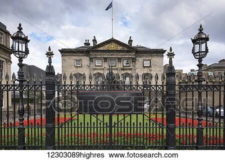 Royal Bank of Scotland; Edinburgh, Scotland View Large Photo Image Stock Photograph - Royal Bank of Scotland; Edinburgh, Scotland. Fotosearch