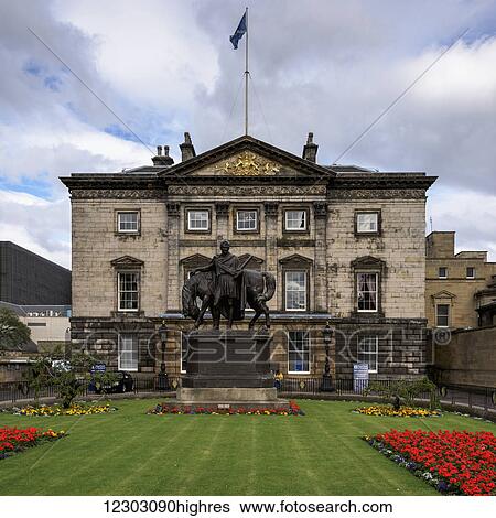 Royal Bank of Scotland; Edinburgh, Scotland View Large Photo Image Stock Photograph - Royal Bank of Scotland; Edinburgh, Scotland. Fotosearch