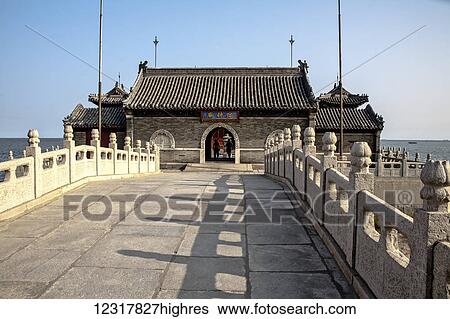 The end of the Great Wall of China k0wn as Old Dragon's Head; Shenhaiguan, China View Large Photo Image Stock Photograph - The end of the Great Wall of China k0wn as Old Dragon's Head; Shenhaiguan, China. Fotosearch
