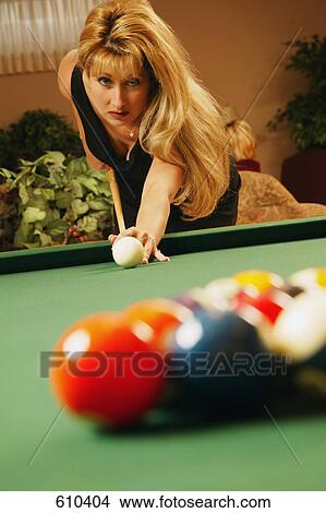 Picture - Setting the shot. Fotosearch