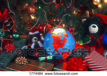 Picture - A different Christmas gift. Fotosearch