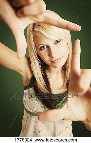 影像- 目光接触